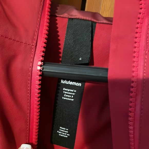 Lululemon red rain rebel rain coat - Picture 2 of 6